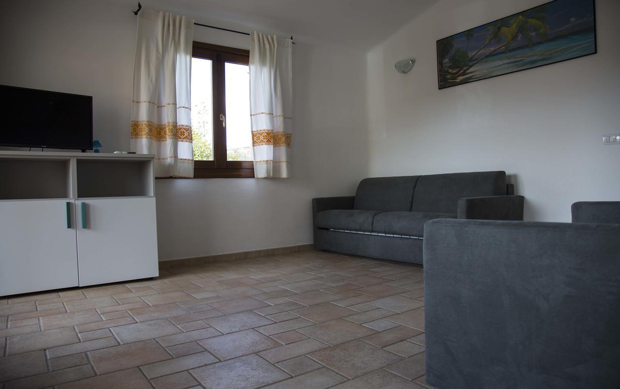 Bados Mare Apartment Олбия Екстериор снимка